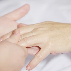 REFLEXOLOGÍAS PODAL, MANUAL, FACIAL Y AURICULAR
